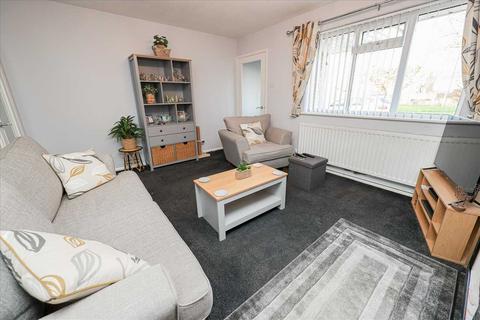 2 bedroom bungalow for sale, Montaigne Close, Lincoln