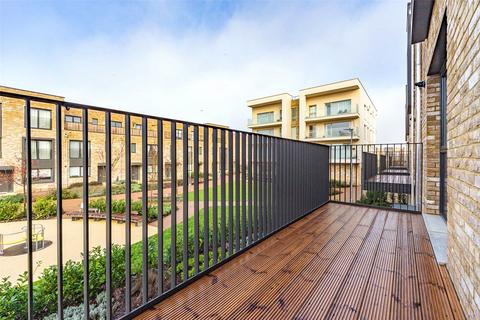 44 Henty Close, Trumpington, Cambridge, CB2 9FL