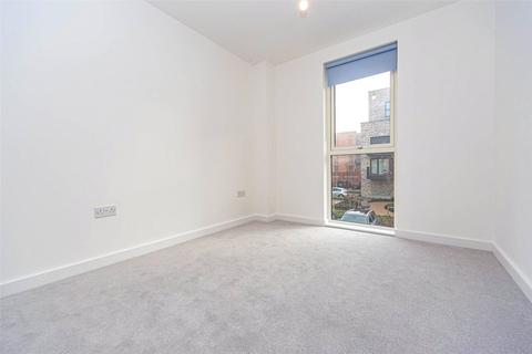 44 Henty Close, Trumpington, Cambridge, CB2 9FL