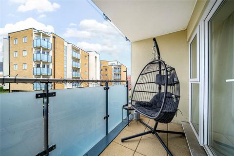 2 bedroom apartment for sale, Walsham Court, Ickenham UB10