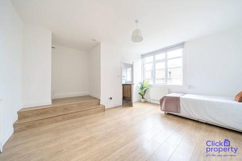 Studio to rent, Mount View Road, Crouch End N4