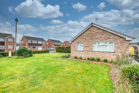 17 Montreal Close, Lower Wick, Worcester, WR2 4DZ
