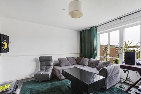 2 bedroom flat for sale, Heaton Court, High Street, Cheshunt, Hertfordshire