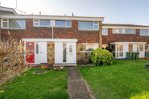 91 Lynwood, Folkestone, CT19 5DD