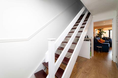 91 Lynwood, Folkestone, CT19 5DD