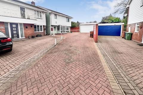 4 bedroom detached house for sale - Beech Wood Close, Walsall