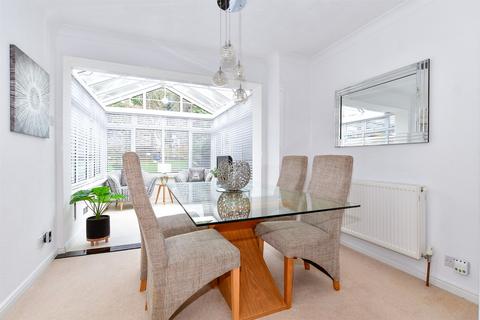1 Oaklands Road, Northfleet, Gravesend, DA11 8PA