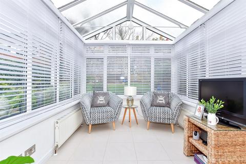 1 Oaklands Road, Northfleet, Gravesend, DA11 8PA