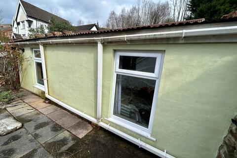 3 bedroom end of terrace house for sale, Partridge Road, Tonypandy CF40