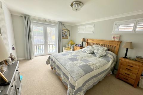4 bedroom detached house for sale, Duncannon Crescent, Windsor, Berkshire, SL4