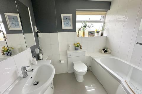 4 Duncannon Crescent, Windsor, SL4 4YP
