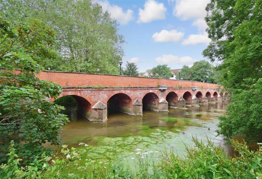 Leatherhead Bridge