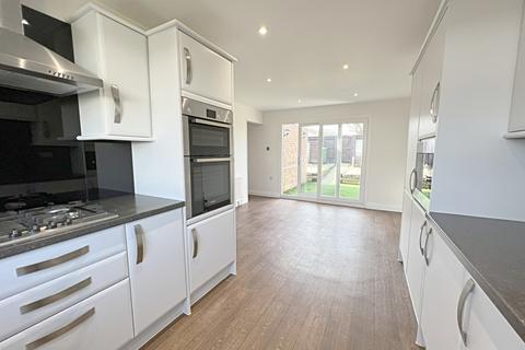 217 Abbey Road, Popley, Basingstoke, RG24 9EG