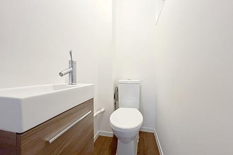 217 Abbey Road, Popley, Basingstoke, RG24 9EG