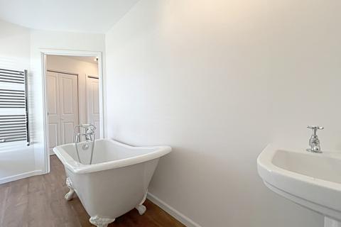 217 Abbey Road, Popley, Basingstoke, RG24 9EG
