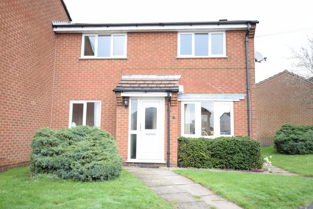 3 Bedroom Property semi detached with Garage and