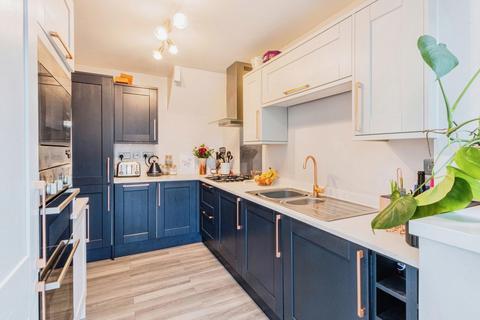 2 Avignon Close, Colchester, CO2 8YH