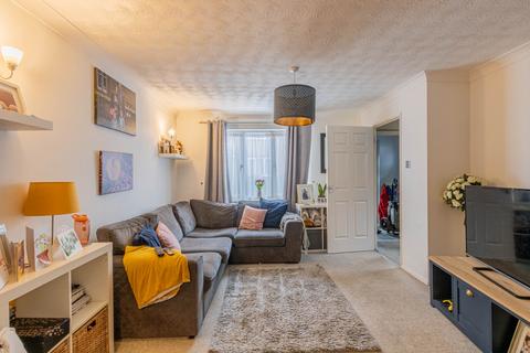 2 Avignon Close, Colchester, CO2 8YH