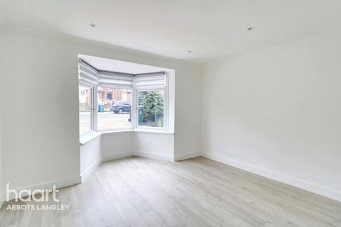 3 bedroom terraced house for sale, Newhouse Crescent, Watford