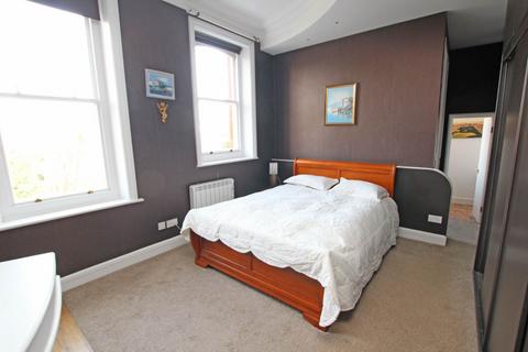 2 bedroom flat for sale, Buxton Road, Eastbourne, BN20 7LF