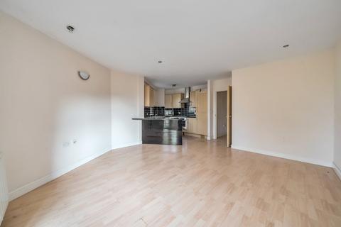 1 bedroom flat for sale, London Road, Kingston Upon Thames, KT2