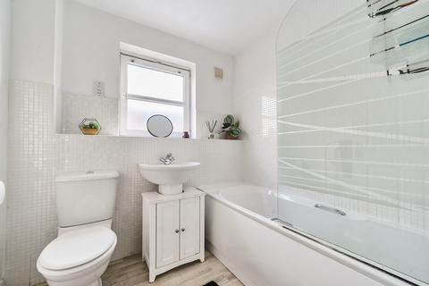 32 Hermitage Way, Wootton, Northampton, NN4 6JG