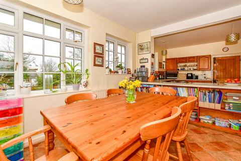 34 Birling Road, Tunbridge Wells, TN2 5LY