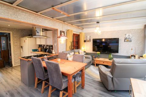 10 Audley End, Leicester, LE3 1GB