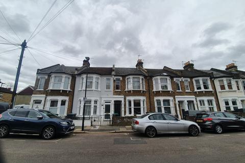 2 bedroom terraced house to rent - Parkhurst Road, London N22