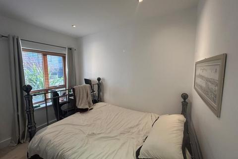 2 bedroom apartment to rent, Trinity Gate, Guildford GU1