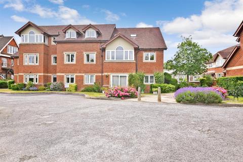 1 bedroom flat for sale, Alma Road, Reigate, Surrey