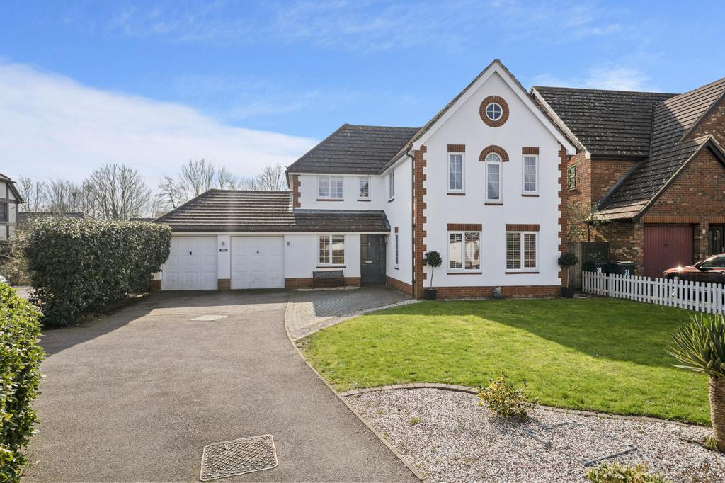 Primrose Drive, Kingsnorth, TN23 3NP 4 bed detached house for sale £
