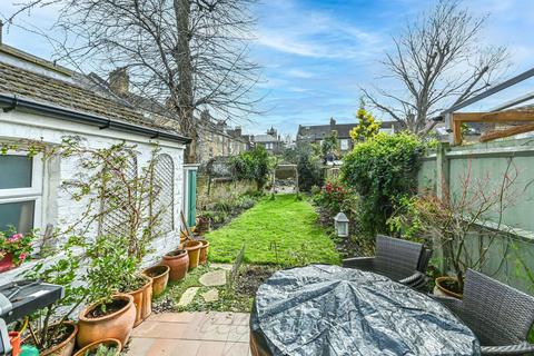 1 Winterwell Road, London, SW2 5JB