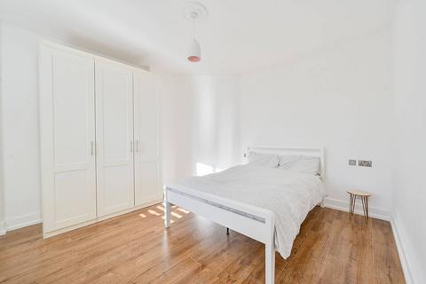 1 bedroom flat for sale, Dewsbury Court, W4, Chiswick, London, W4