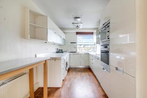 3 bedroom apartment for sale, Gloucester Avenue, Primrose Hill, NW1