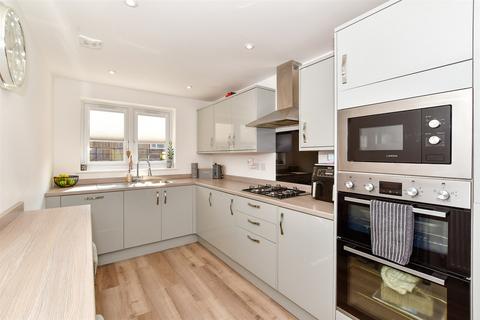 3 bedroom townhouse for sale, High Street, New Romney, Kent