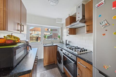 3 bedroom terraced house for sale, Cobham Avenue, New Malden, KT3