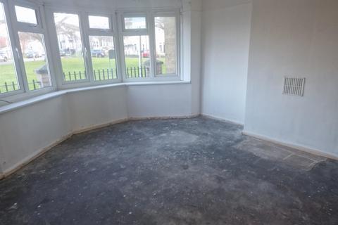 9 Balmoral Road, Margate, CT9 5PG