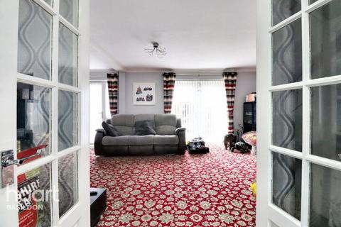 4 Ashfields, Pitsea, Basildon, SS13 1HX