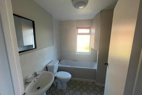 Studio to rent, Broughton Road Banbury - Basement