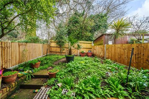 4 bedroom terraced house for sale, Sovereign Close, Ealing