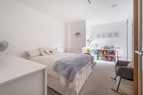Flat 1, Twinn Building, 3 Regiment Hill, London, NW7 1FS