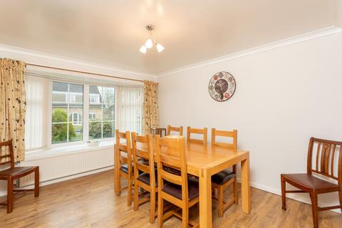 15 Princess Mead, Goldsborough, Knaresborough, HG5 8NP