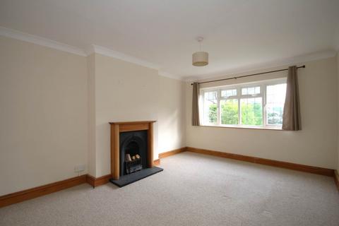 2 bedroom maisonette for sale, Stonecot Hill, Sutton