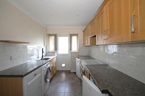 2 bedroom maisonette for sale, Stonecot Hill, Sutton