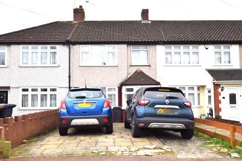 3 bedroom terraced house for sale, Valentines Way, Romford, RM7