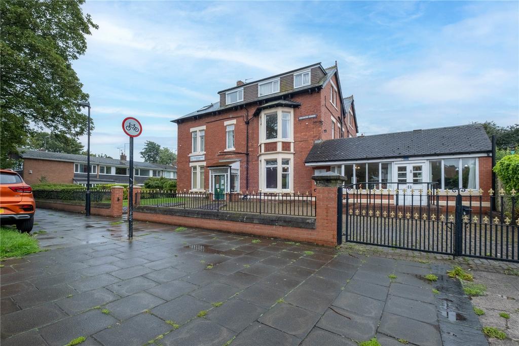 Kensington Gardens, Monkseaton... 27 bed house for sale £925,000