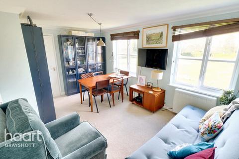 1 bedroom apartment for sale, Beacon Hill Road, Hindhead