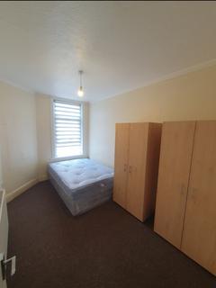 2 bedroom flat for sale, Park View Road, London N17