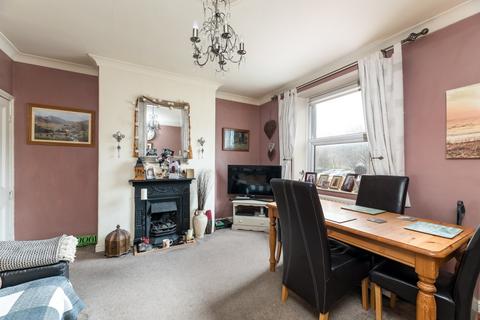 2 bedroom flat for sale, Walkergate, Otley, West Yorkshire, LS21